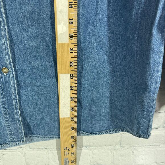 Christmas Shirt Women XL Blue Chambray Button Up Long Sleeve Embroidered Bear - Picture 8 of 9